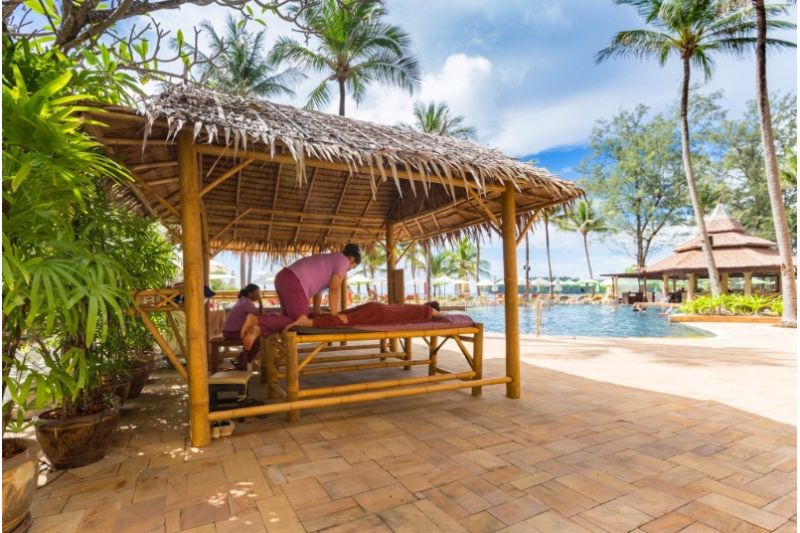 BEYOND RESORT KATA