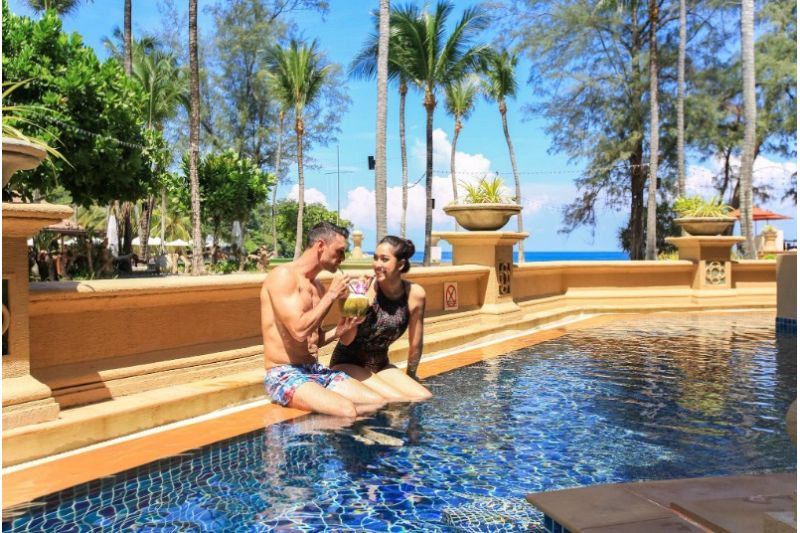 BEYOND RESORT KATA